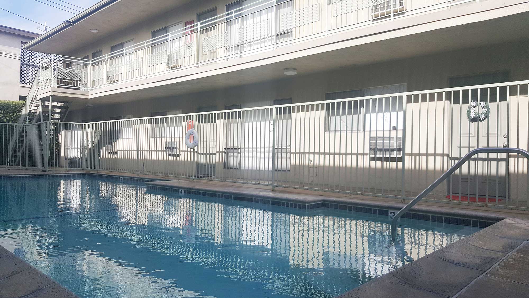 Palma Imperial Apartments community pool