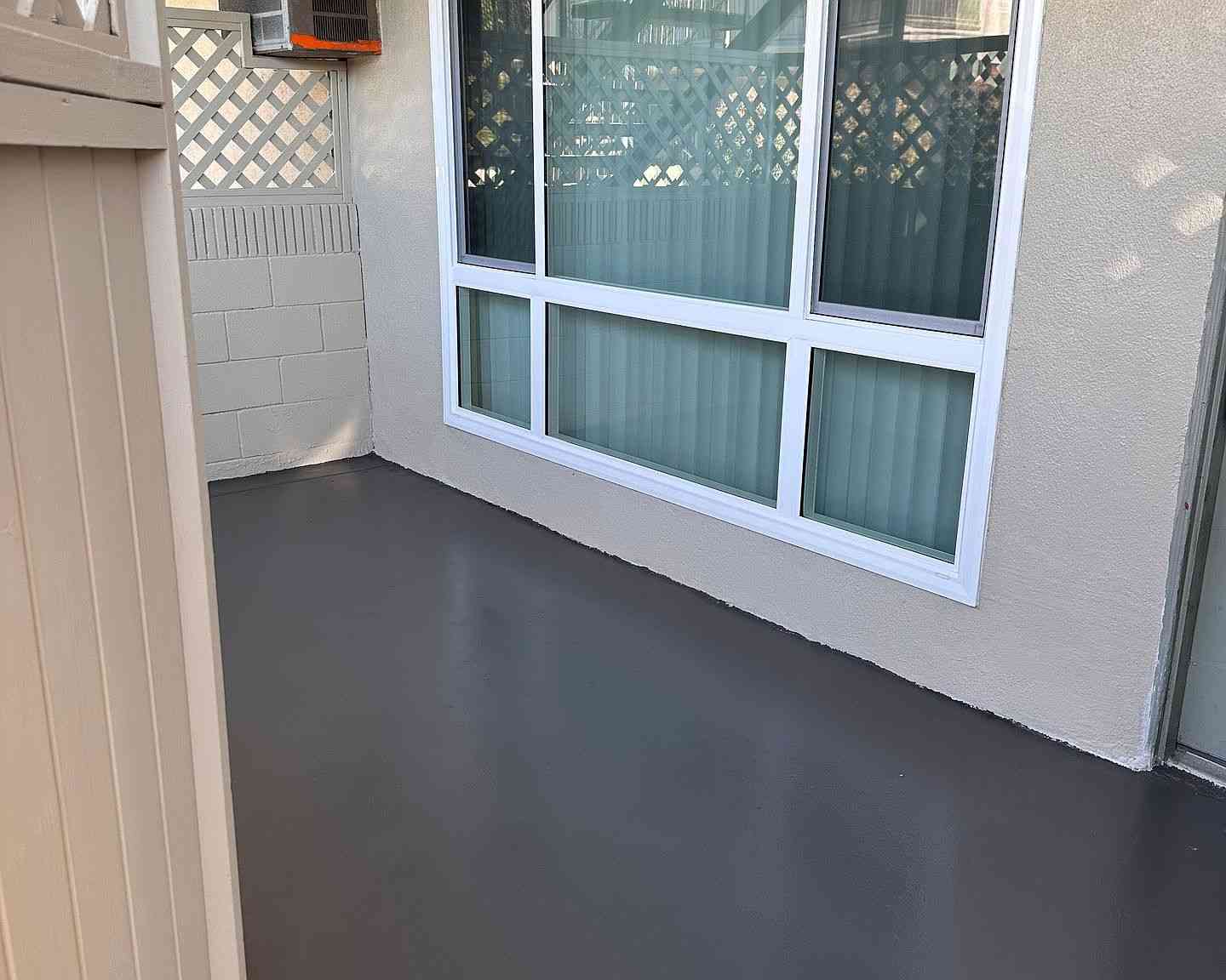 spacious outdoor patio and entryway