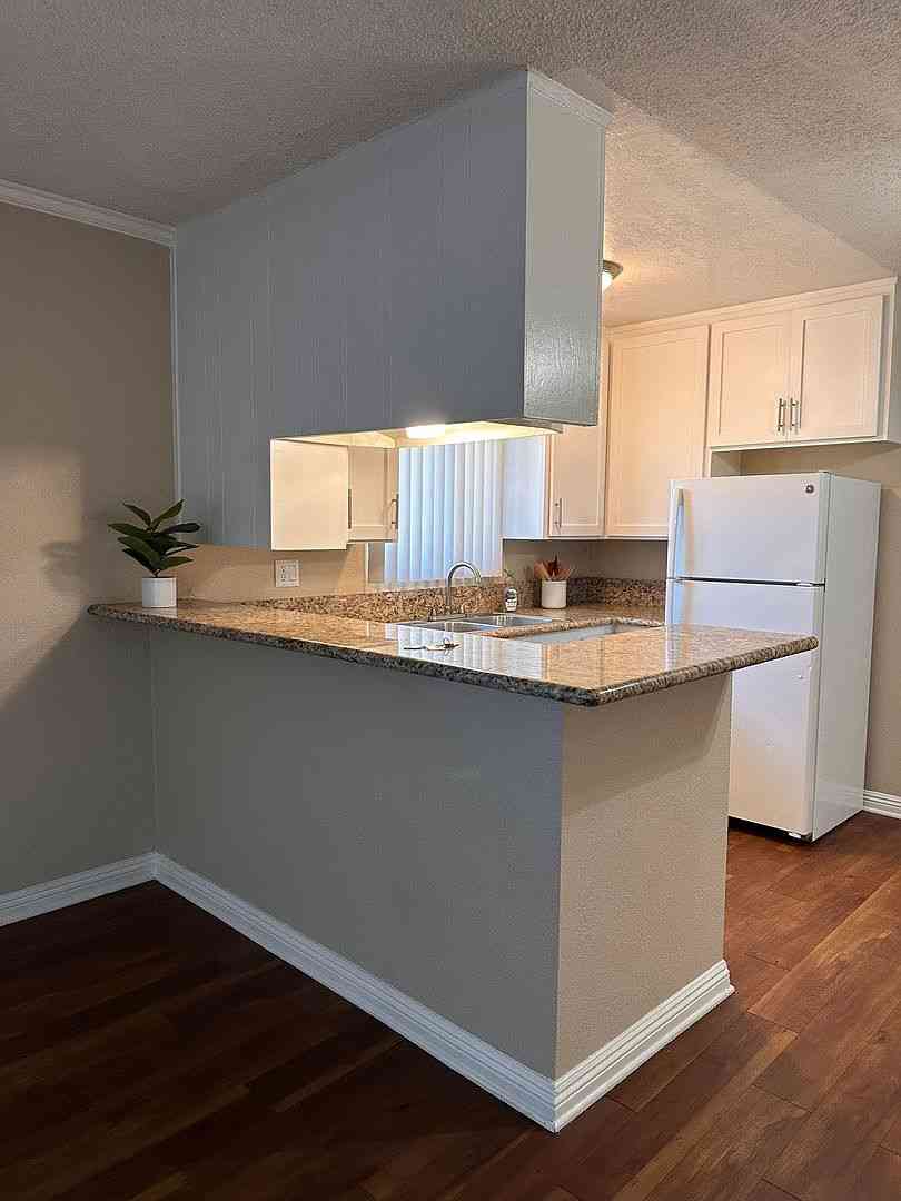 granite style breakfast bar countertop